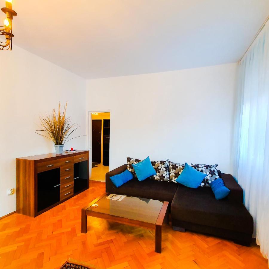 City Center Apartment Bucureşti Ngoại thất bức ảnh